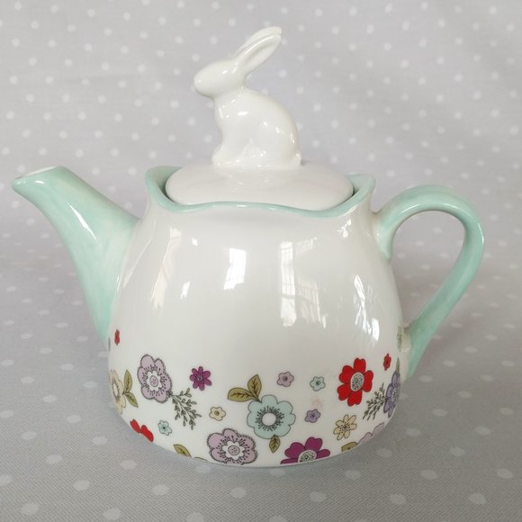 Ashley Thomas Small Porcelain One Cup Floral Teapot with Rabbit Lid - Picture 1 of 8